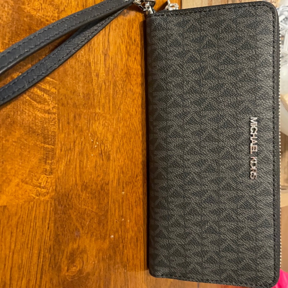 Michael Kira wallet clutch - Picture 1 of 5